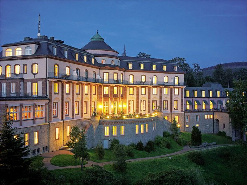 Schlosshotel Buhlerhohe Schönbüch エクステリア 写真